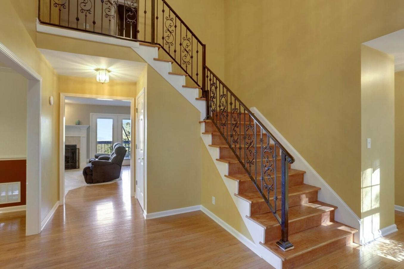Holiday home Very Close To Dt & Biltmore, Fire Pit, View *