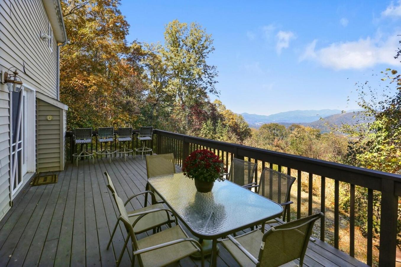 Holiday home Very Close To Dt & Biltmore, Fire Pit, View Asheville