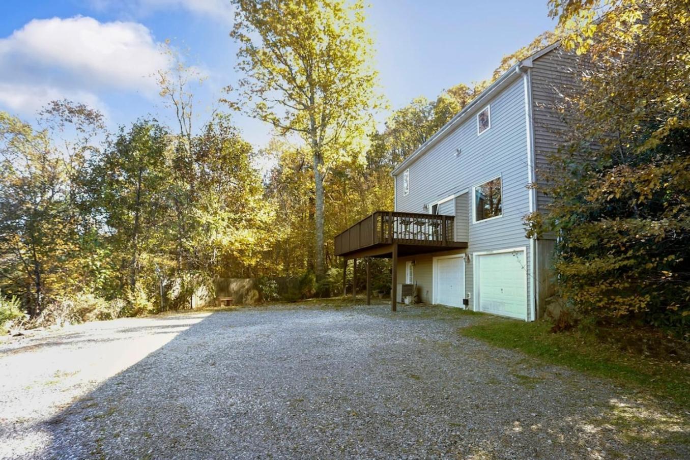 Holiday home Very Close To Dt & Biltmore, Fire Pit, View *